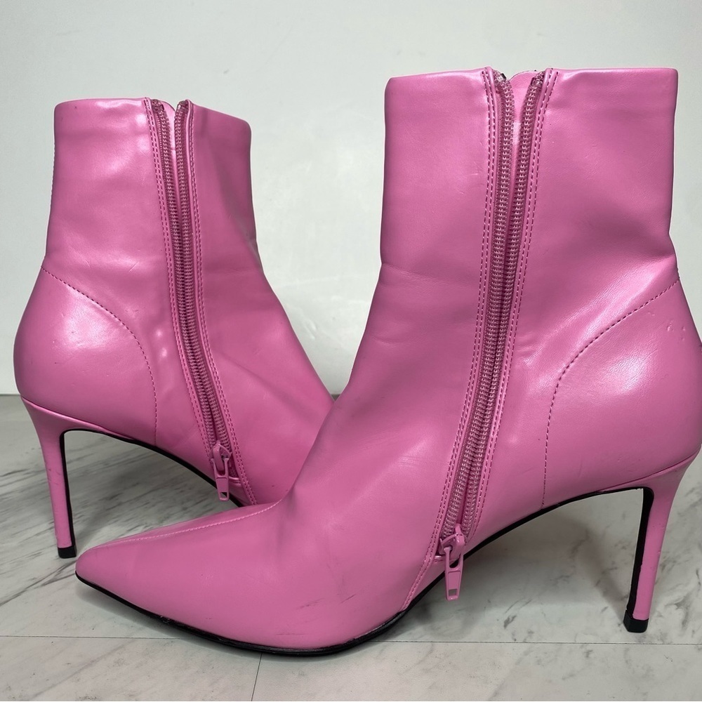 Jeffrey Campbell Nixie Pink Faux Leather Pointed Toe Bootie 8 1/2 - Picture 6 of 16